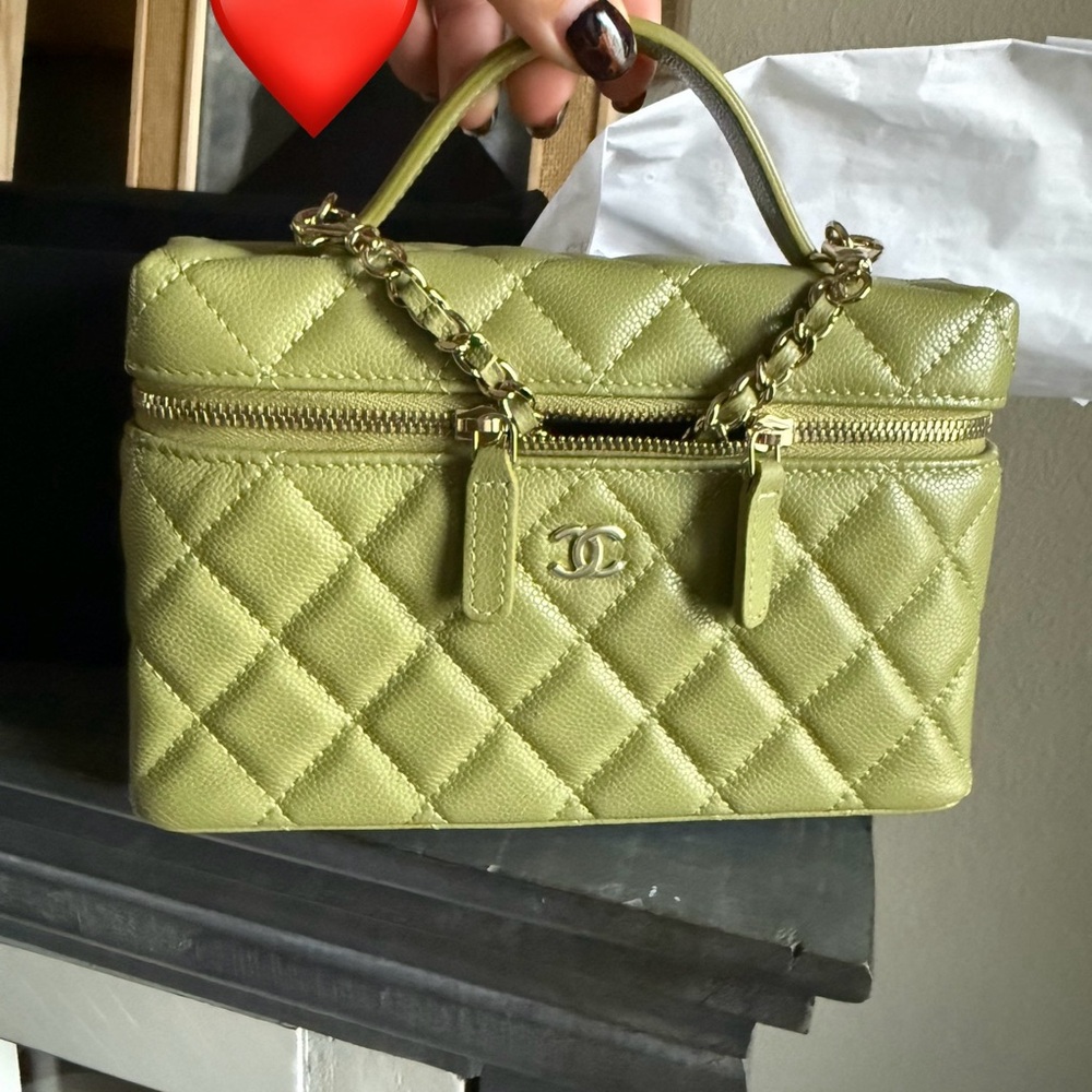 CHANEL Slim vanity in Olive NEW IN BOX